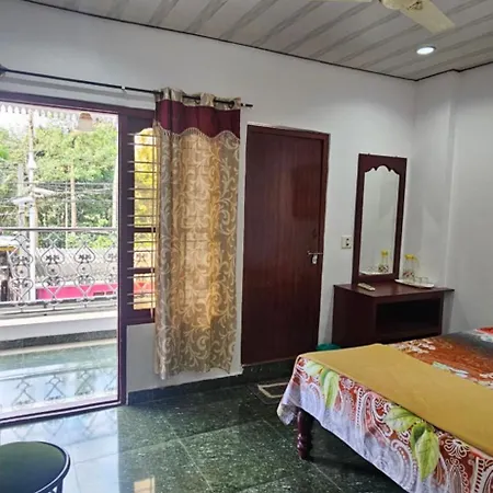 Floral Homestay Thekkady Exterior photo