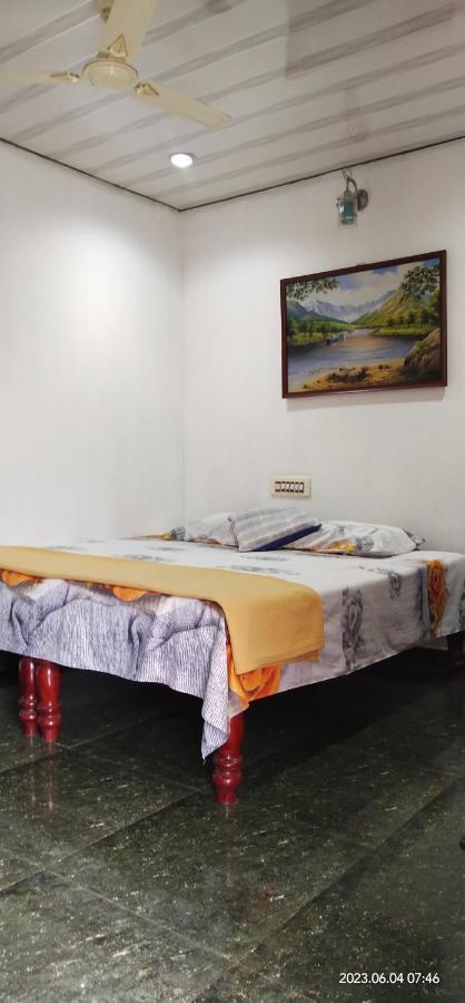 Floral Homestay *